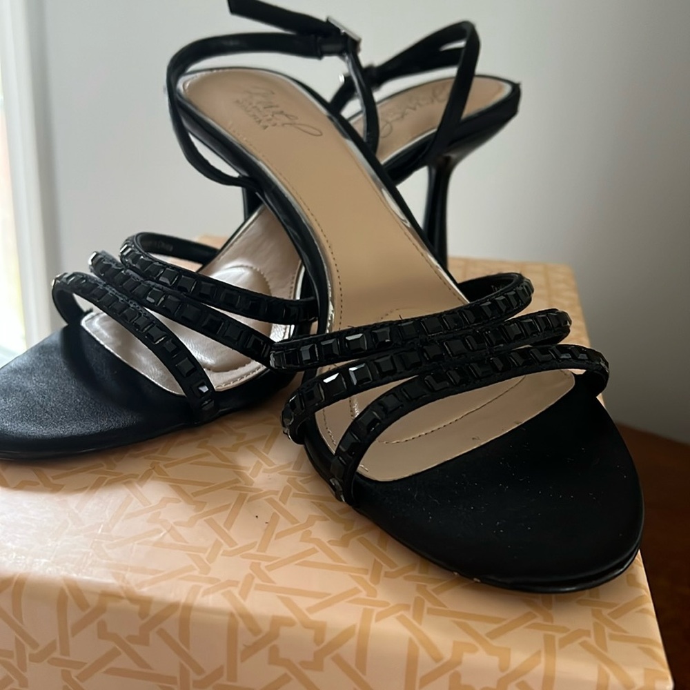 Badgley Mischka jewel Kathryn stiletto sandals size 9